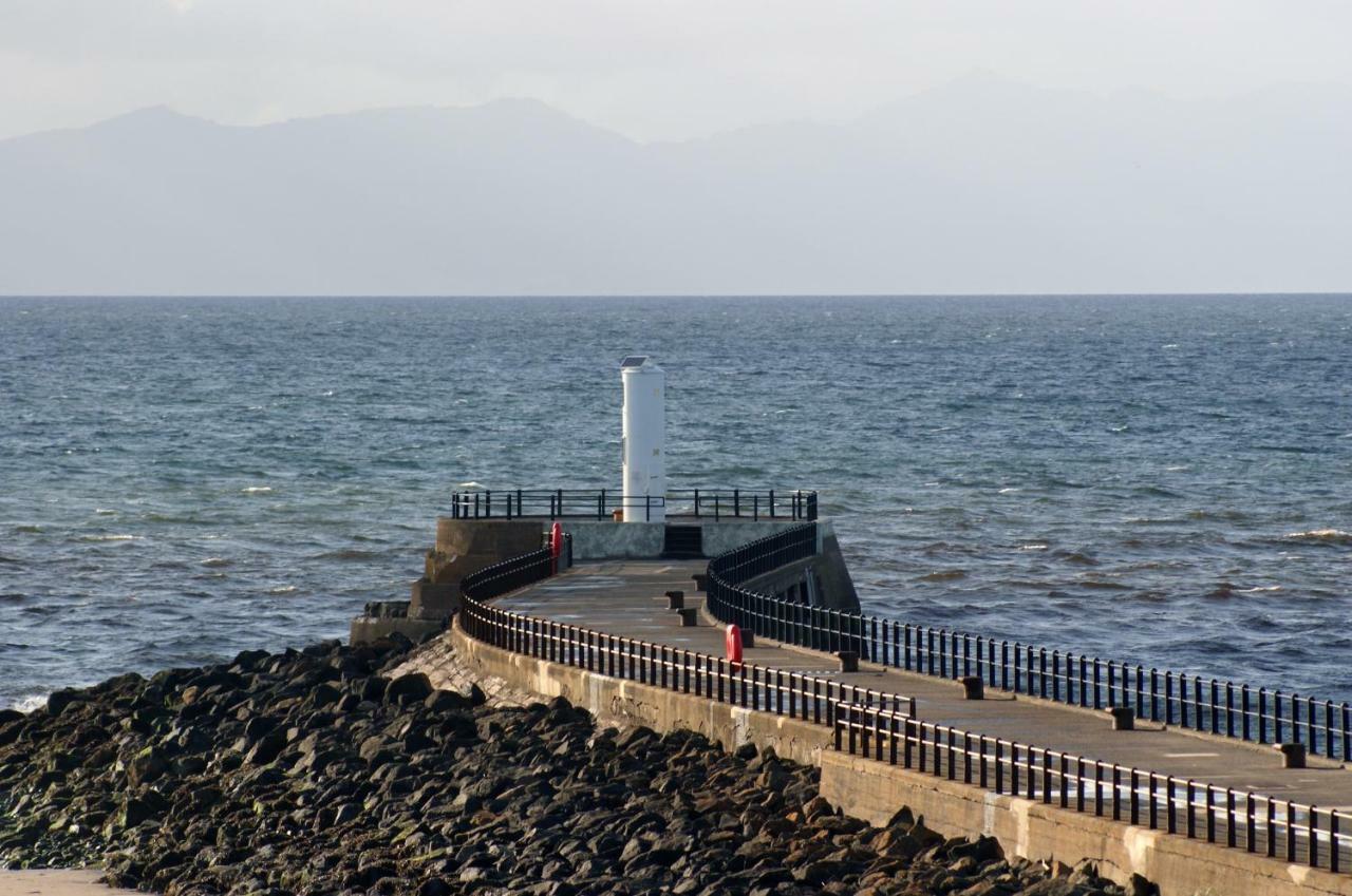 No27 Ayr Beach - Coorie Doon Stays Bagian luar foto